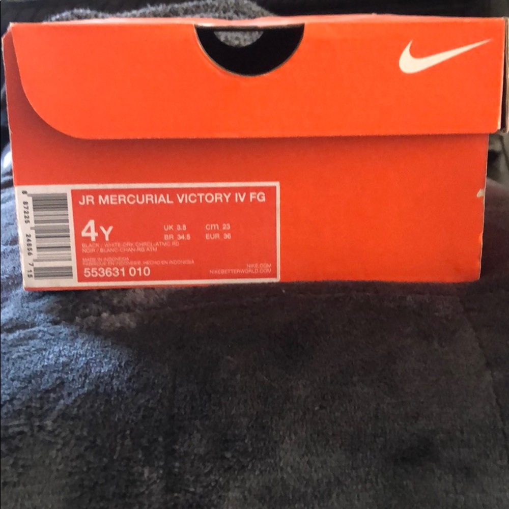 JR MERCURIAL VICTORY IV FG